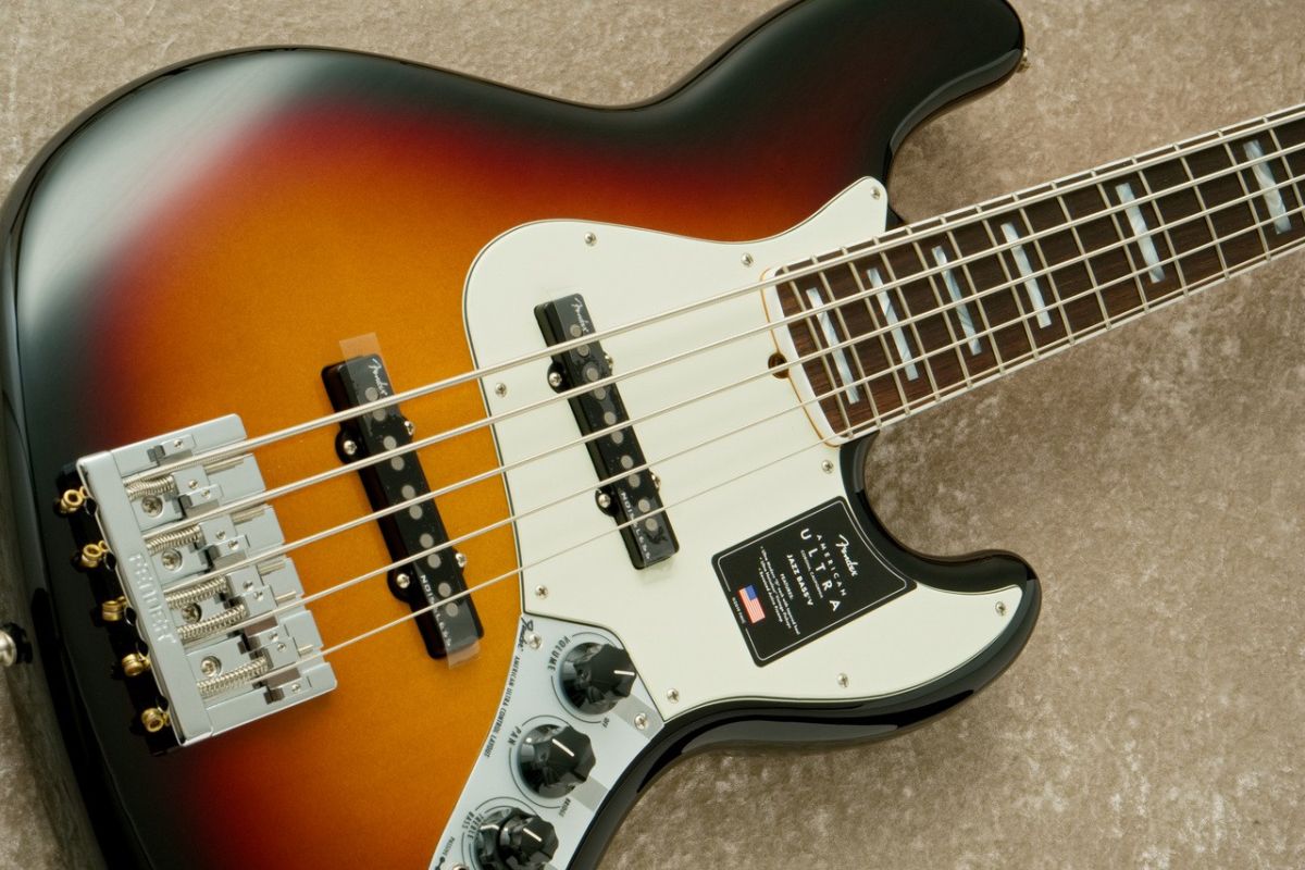 American Ultra Jazz Bass V -Ultraburst- | 【クロサワ楽器店