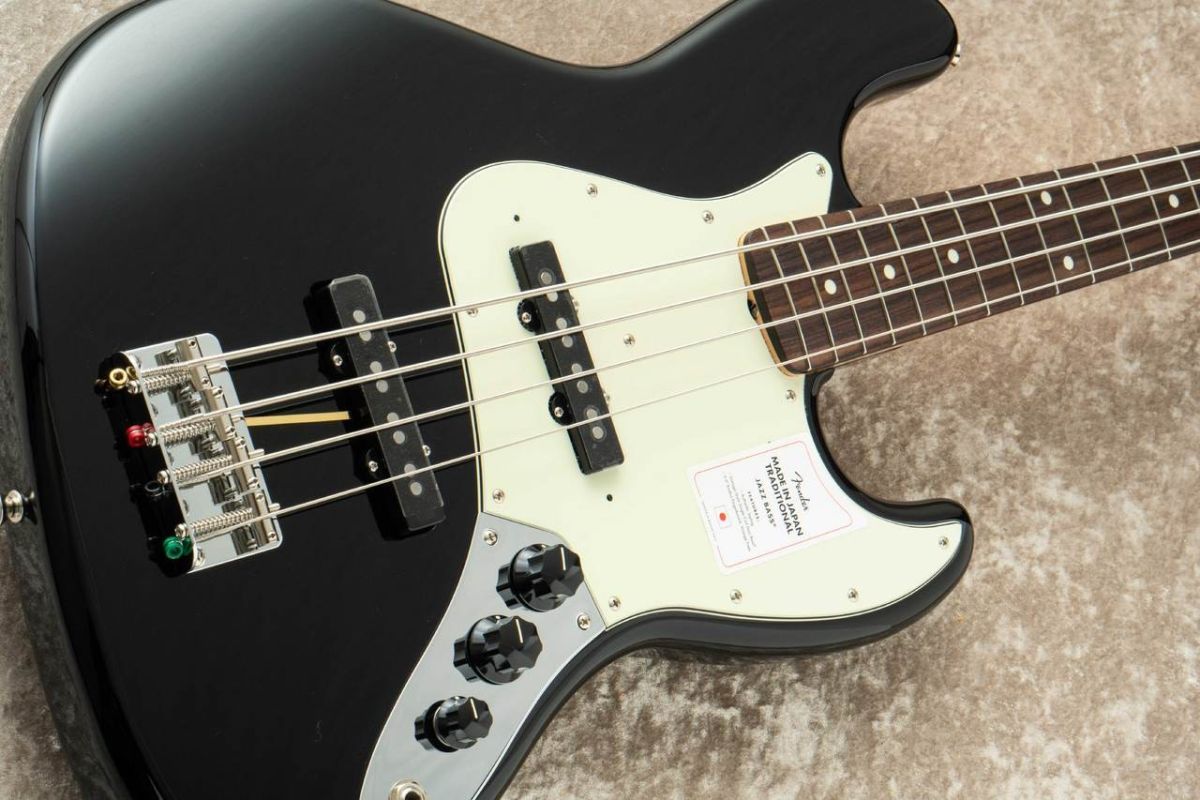 Made in Japan Traditional II 60s Jazz Bass -Black- | 【クロサワ