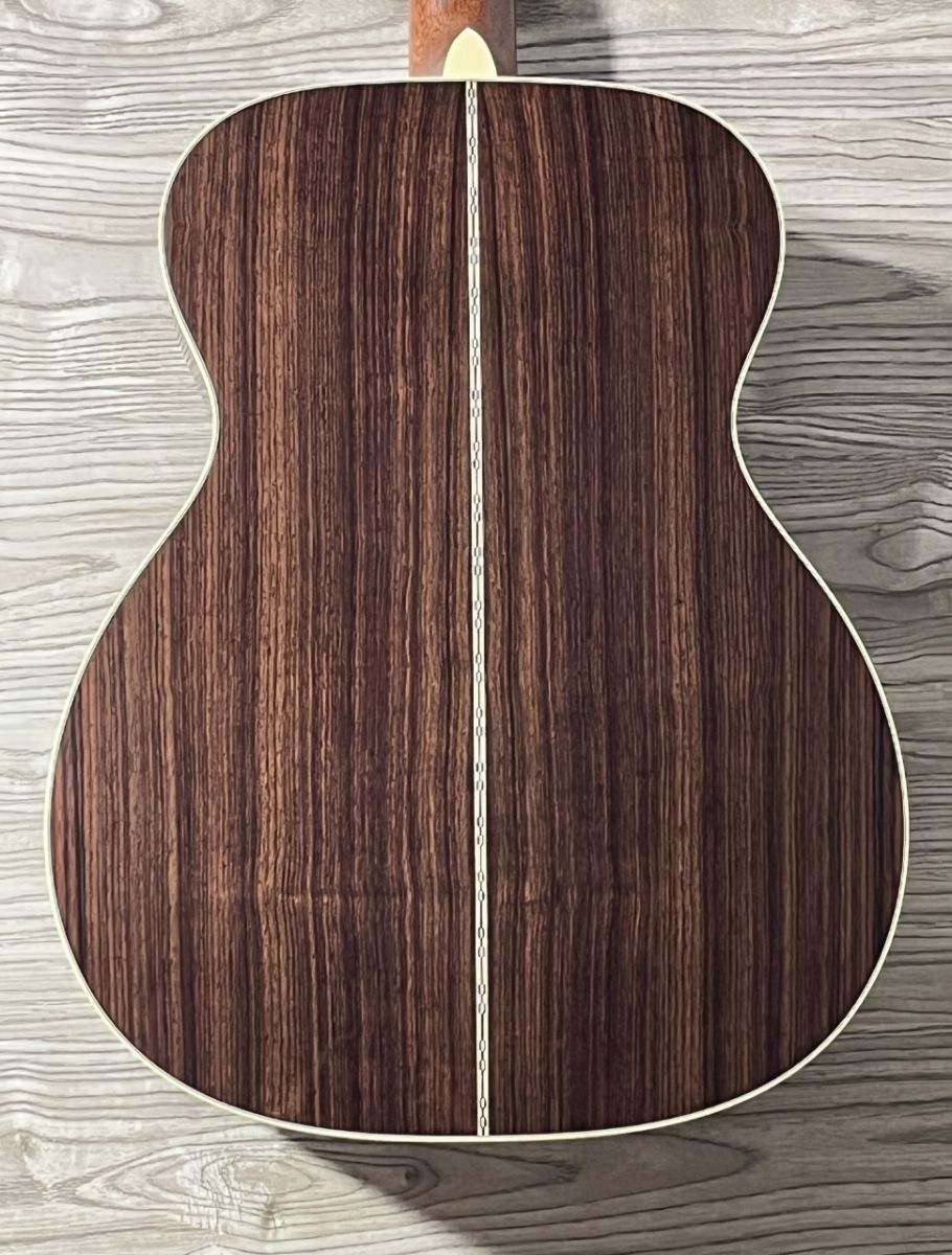 OM-28 Standard Ambertone #2894659 | 【クロサワ楽器店