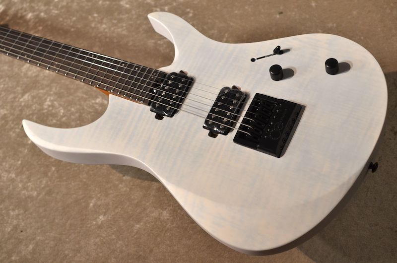 Diablo Standard with Evertune Bridge ～Satin Trans White