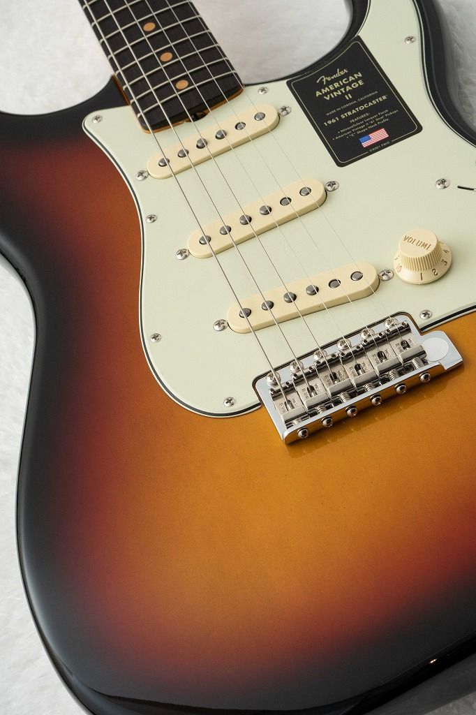 American Vintage II 1961 Stratocaster 3-Tone Sunburst | 【クロサワ