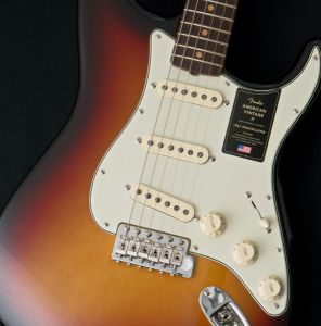 Fender、サンバースト 系のエレキギター検索結果一覧