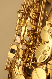 yanagisawa a-990μ アルトサックス ヤナギサワ s-l400.jpg