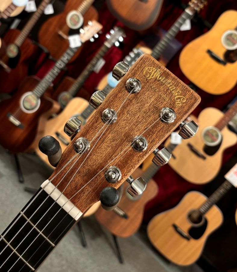 MARTIN DJR-10E STREETMASTER ACOUSTIC ELECTRIC MINI