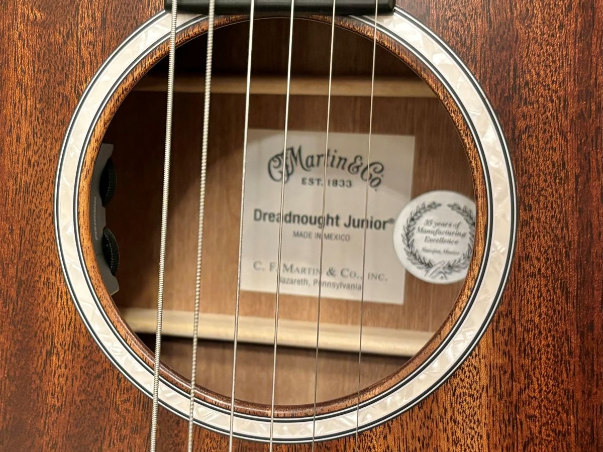 Martin DJr 10E Streetmaster Solid Wood Dreadnought