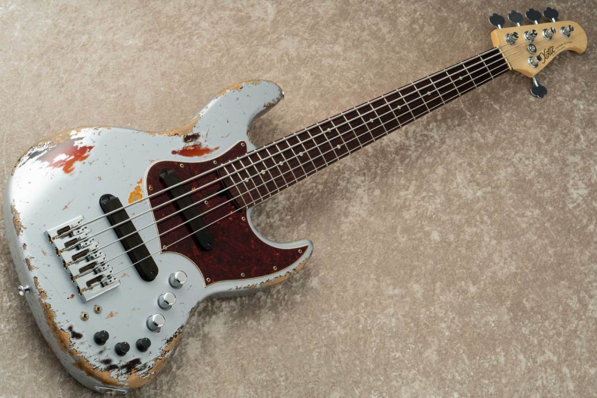 XJ-1T 5st Heavy Aged -Inca Silver Over 3 Tone Sunburst