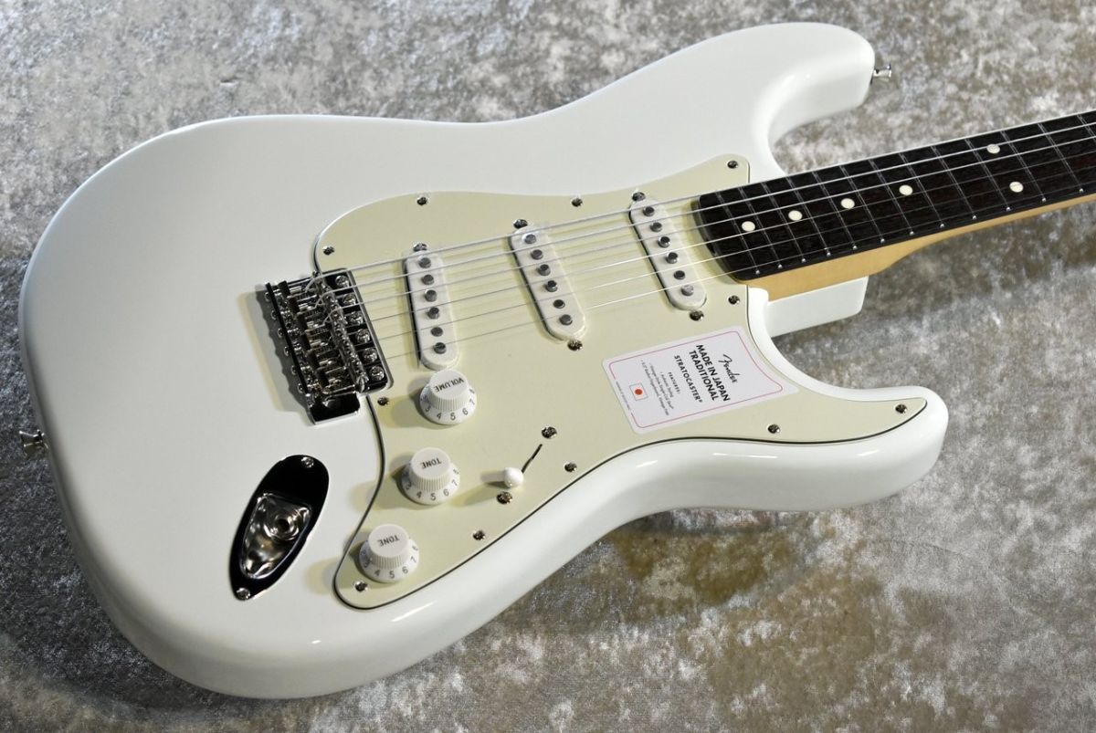 MADE IN JAPAN TRADITIONAL 60S STRATOCASTER Olympic White
