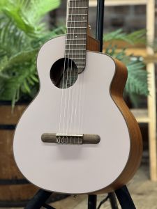 ☆aNueNue aNN-L200E 杉田健司デザイン 新品同様品 エレアコ☆ aNueNue aNN-L200E【お取り寄せ商品】（新品/送料無料）【楽器
