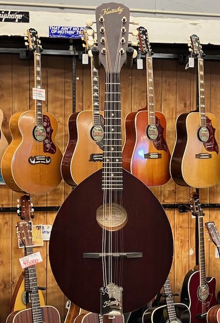 美品 Kentucky ケンタッキー マンドリン KM-120 純正ケース付 Amazon.com: Kentucky, 8-String Mandolin, Right, Brown, Full