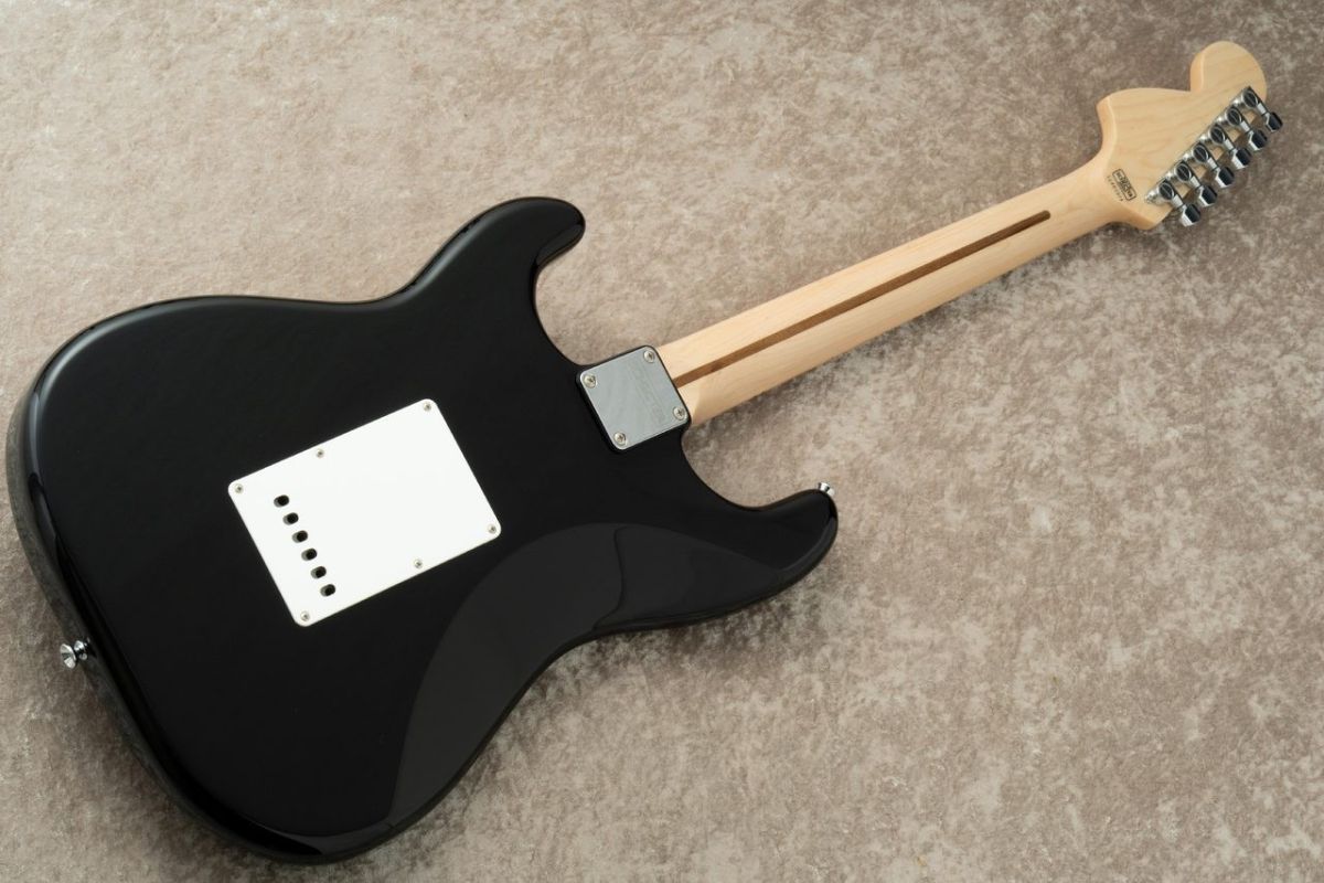 美品 SCHECTER PS-ST-DH-SC /BLK/M スキャロップ 限定 美品 SCHECTER PS-ST-DH-SC /BLK/M スキャロップ 限定