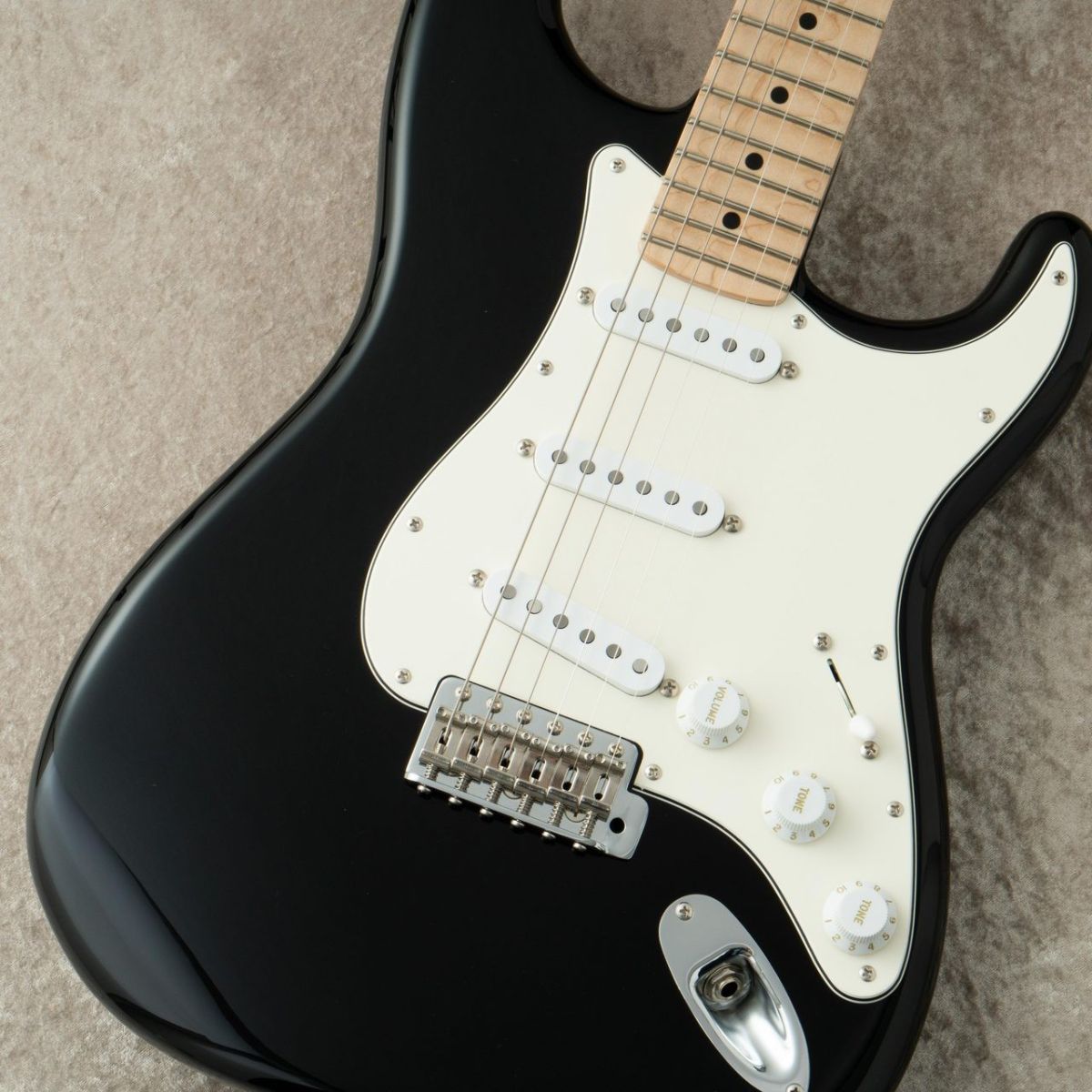 美品 SCHECTER PS-ST-DH-SC /BLK/M スキャロップ 限定 美品 SCHECTER PS-ST-DH-SC /BLK/M スキャロップ 限定