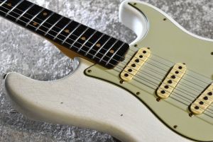 1960 Stratocaster J.Relic Aged Olympic White CZ578774 | 【クロサワ