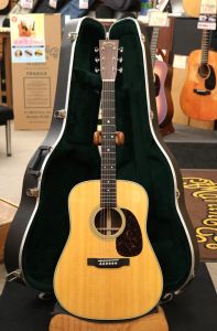 Martin、ドレッドノート タイプのアコースティックギター検索  