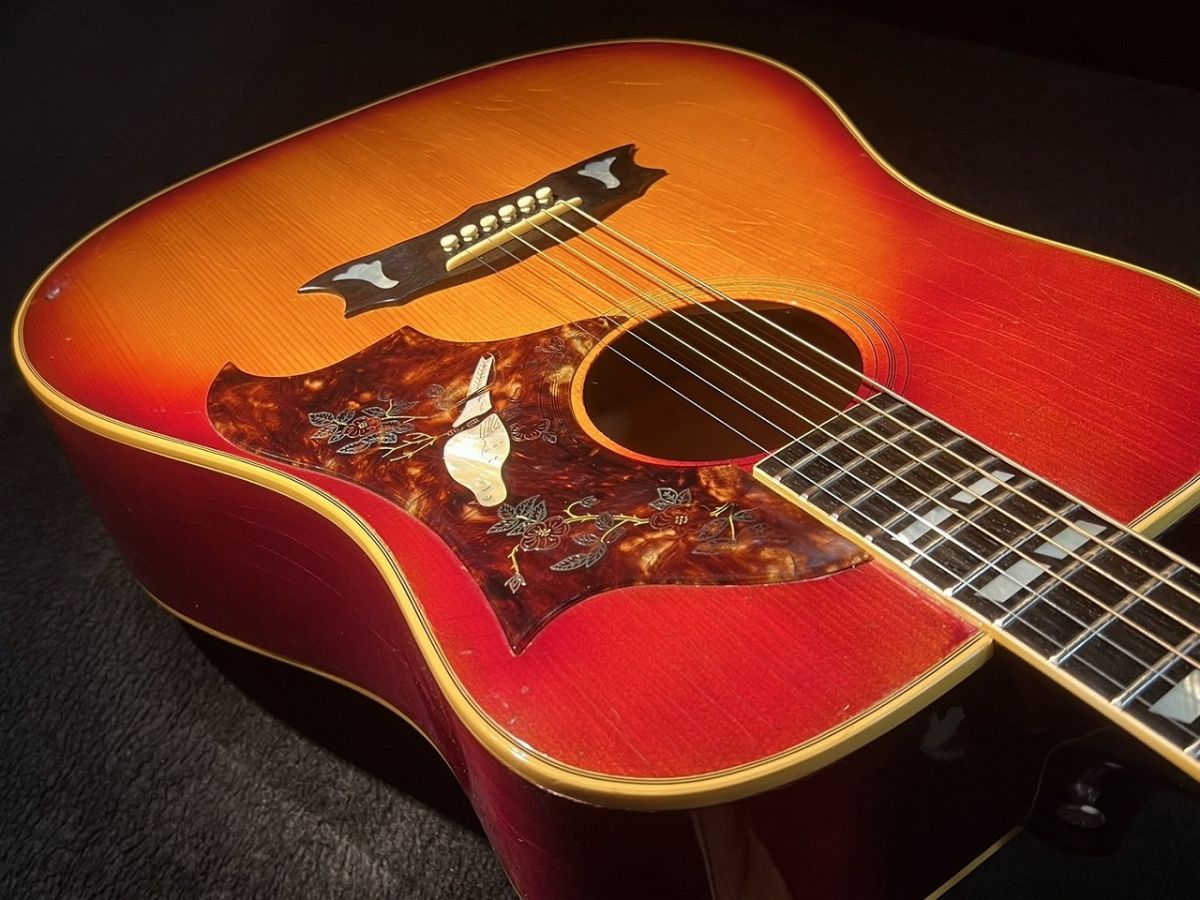 1970年代 ジャパンビンテージ DOVE型 アジャスタブルブリッジ Gibson Dove|ドルフィンギターズ