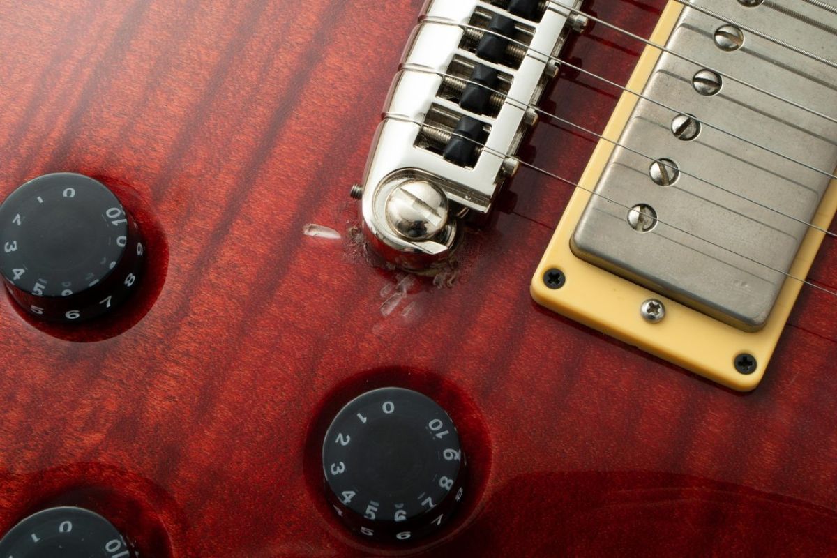 SOLDER エレキギター ブラック/レッド Today we introduce some serious bang for your buck 7-string