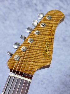 パーフェロ 柾目ネック材 688 x 84 x 23.5 2 パーフェロ 柾目ネック材