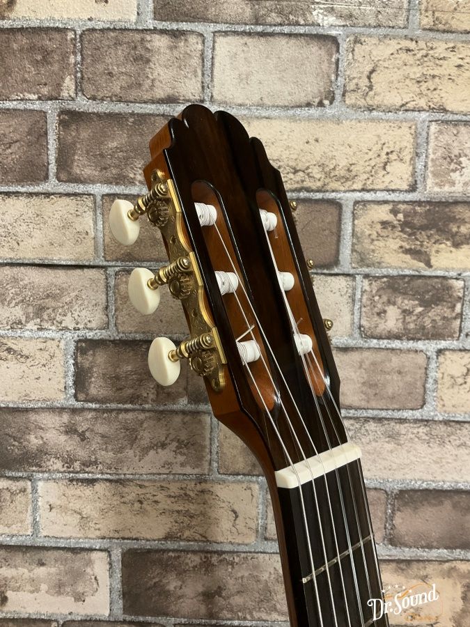 マーク・ウシェロヴィッチ Mark Usherovich Traditional