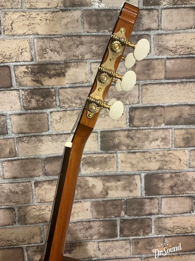 マーク・ウシェロヴィッチ Mark Usherovich Traditional