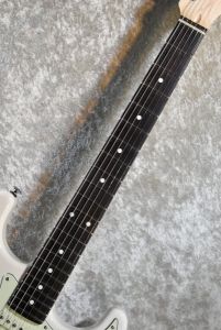 Black Smoker STD SIGMA-SSS 2TS ストラトタイプ STD SIGMA-SSS Olympic White #24K25 | 【クロサワ楽器店