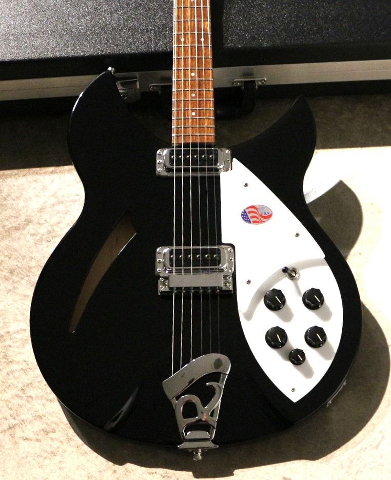 【Itami】Rickenbacker 330 Jetglo 2022年製 Itami】Rickenbacker 330 Jetglo 2022年製 Platinum