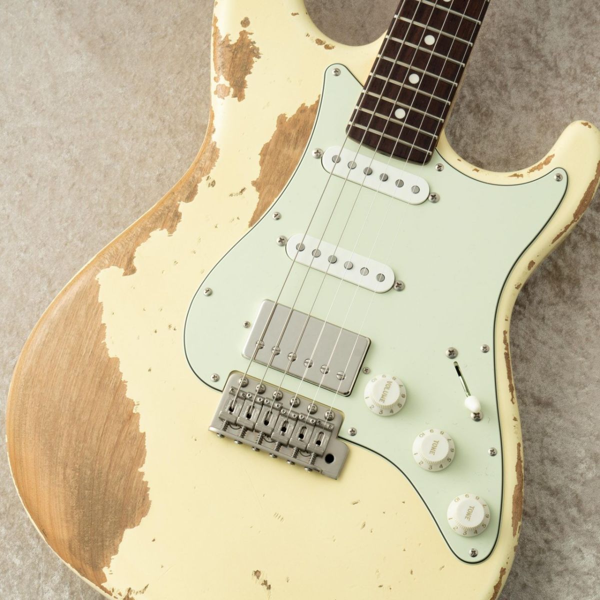 Stargazer SGZ SSH Alder w/Vintage Rosewood -Vintage White