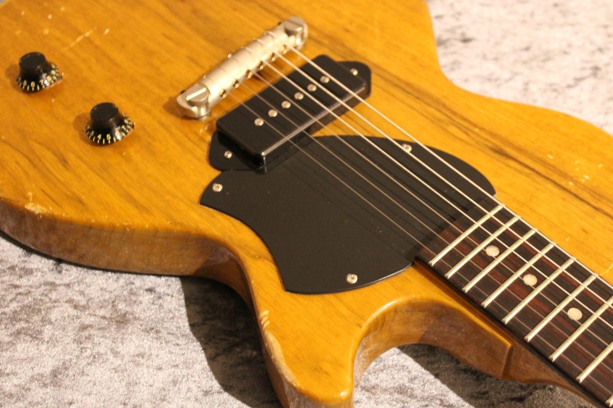 Burned jr. Korina Aged #230401 | 【クロサワ楽器店オンライン