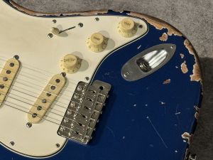 FREEDOM CUSTOM GUITAR RESEARCH 56’s ST FREEDOM CUSTOM GUITAR RESEARCH C.S. Retro Series ST Lake Placid