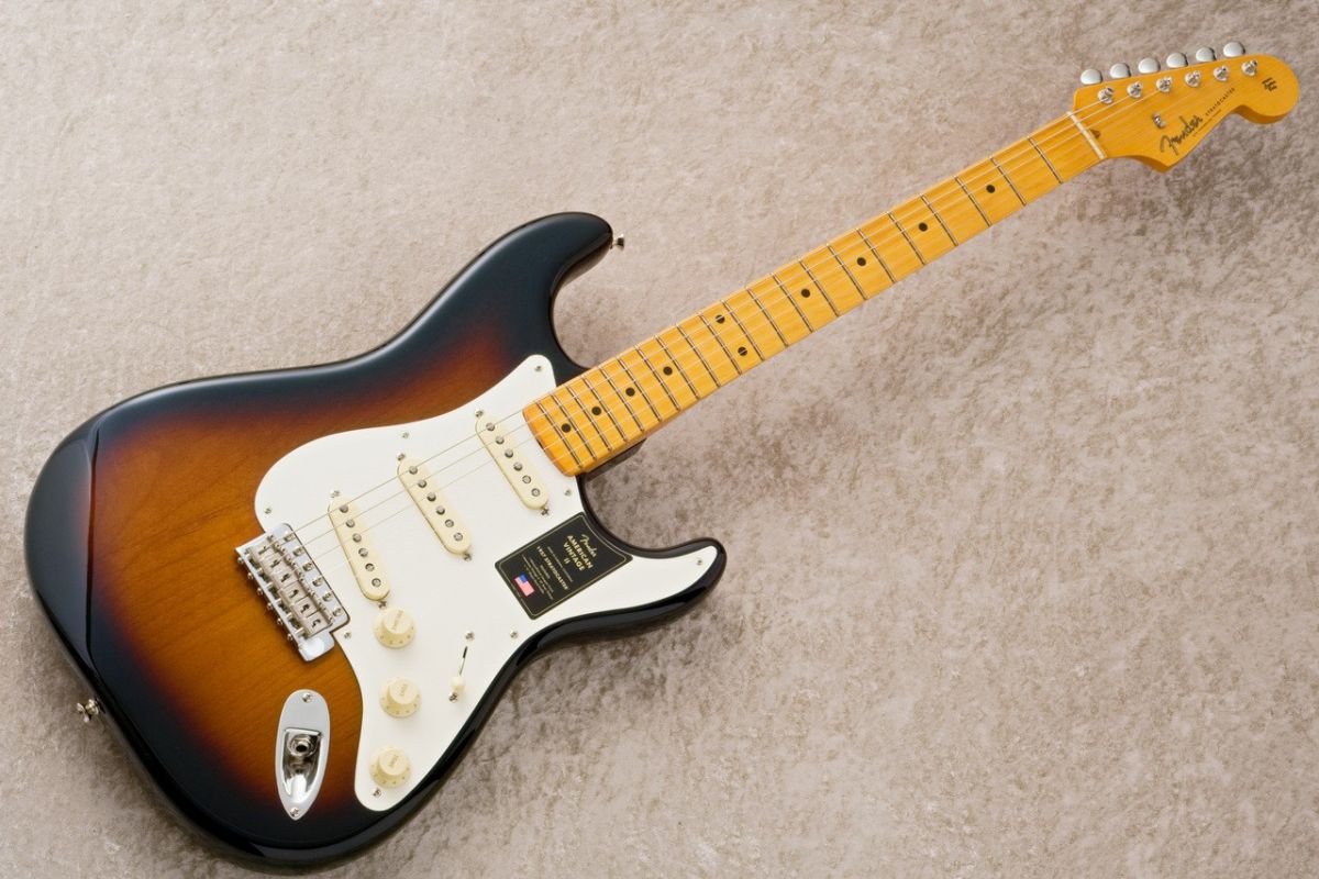 American Vintage II 1957 Stratocaster -2-Color Sunburst