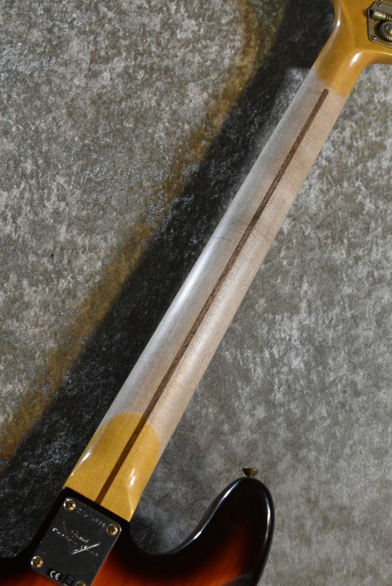 Vintage エレキベース 1958 Precision Bass Relic -Super Faded Aged Chocolate 3