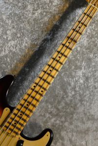 Vintage エレキベース 1958 Precision Bass Relic -Super Faded Aged Chocolate 3