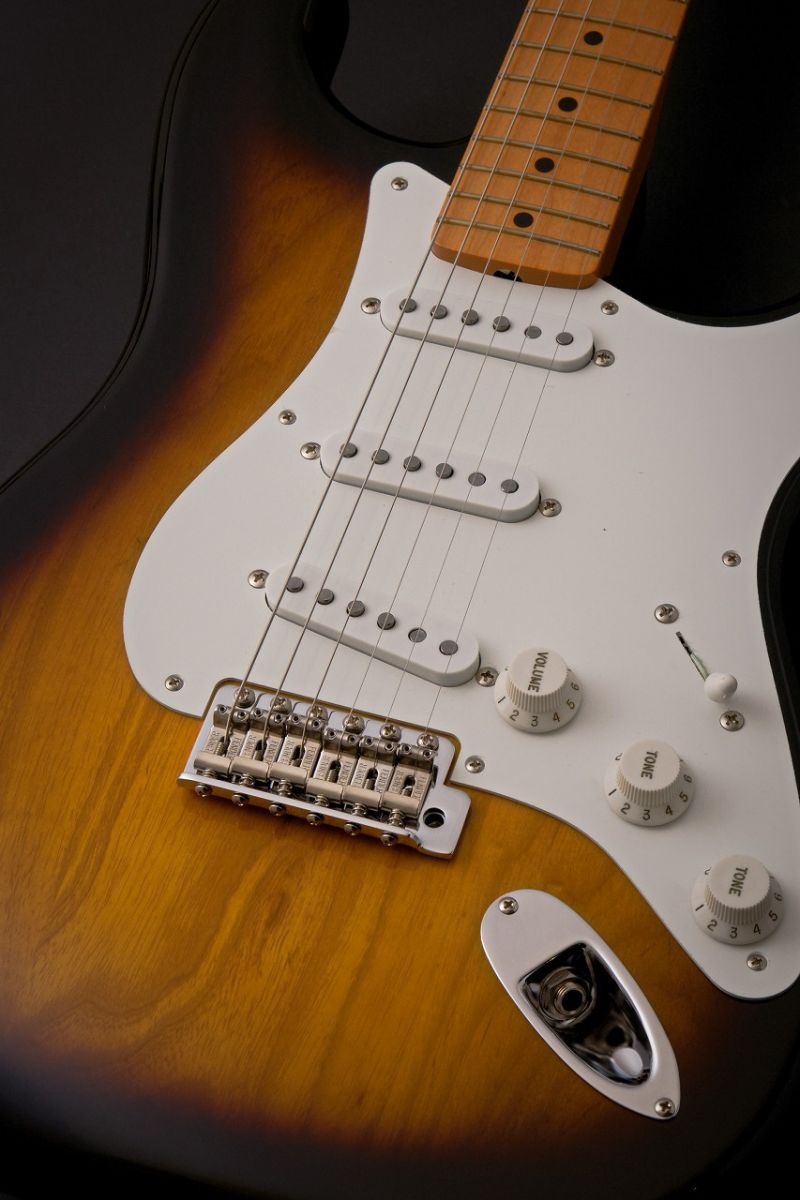 FSR Made in Japan Traditional 50s Stratocaster -2 Tone