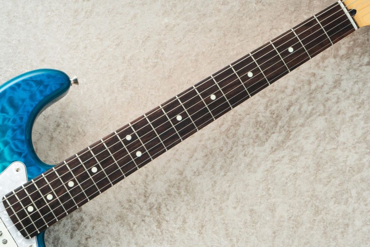 2024 Collection Made in Japan Hybrid II Stratocaster QMT -Quilt