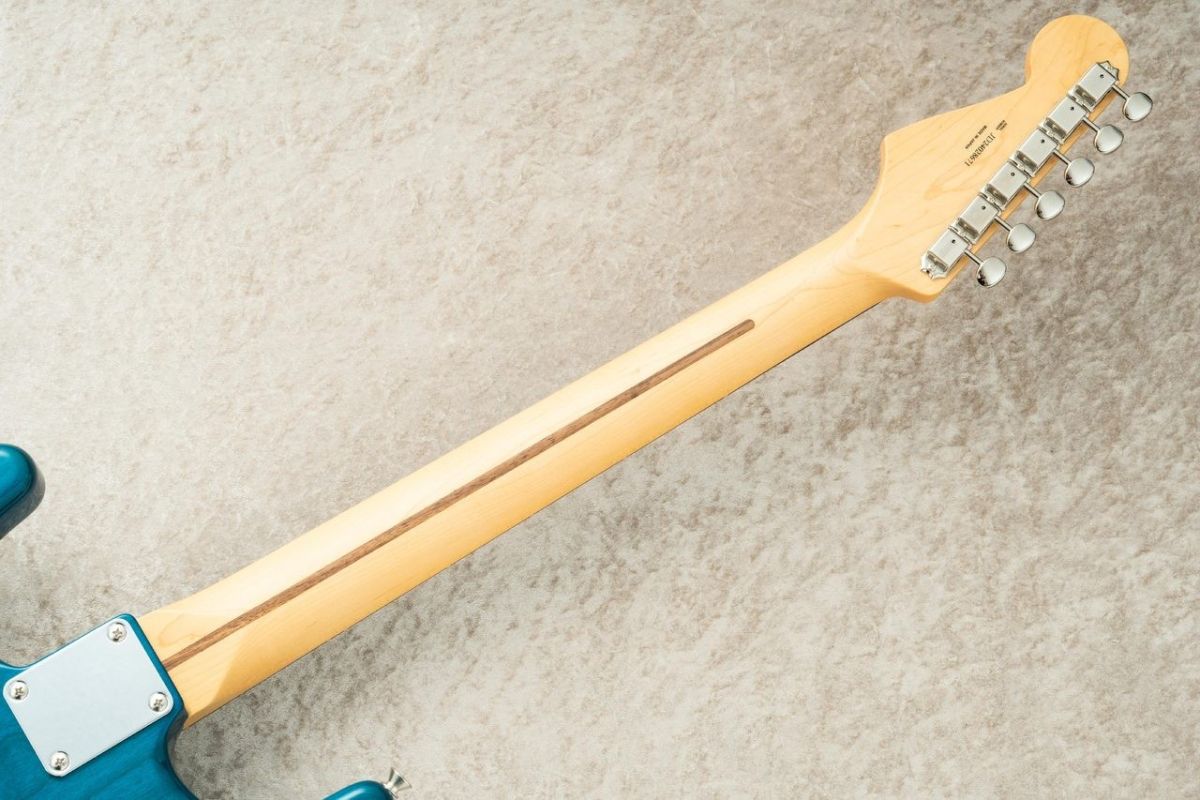 2024 Collection Made in Japan Hybrid II Stratocaster QMT -Quilt