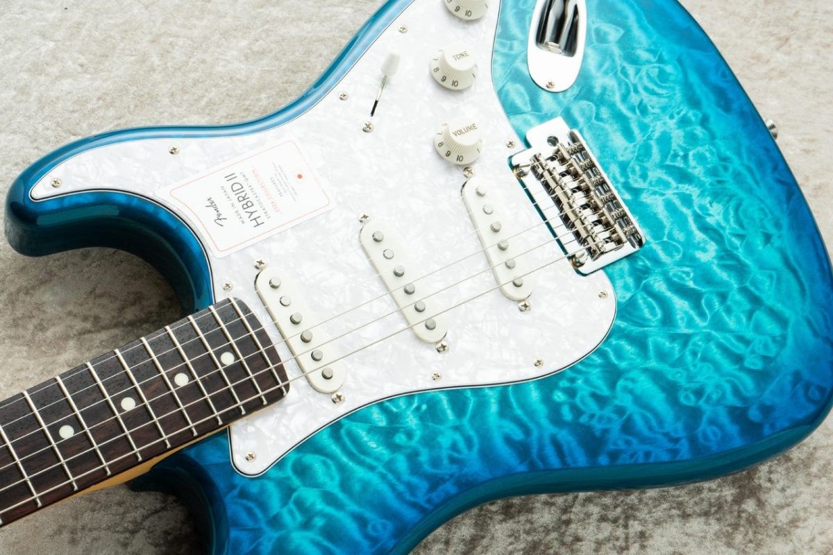 2024 Collection Made in Japan Hybrid II Stratocaster QMT -Quilt