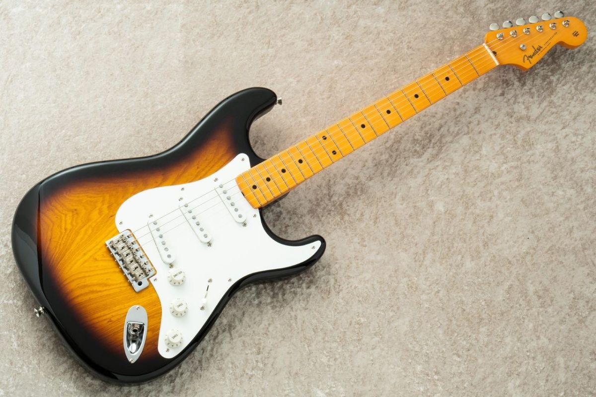 FSR Made in Japan Traditional II 50s Stratocaster -2 Tone Sunburst
