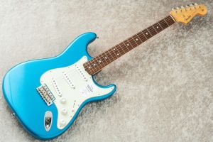 Made in Japan Traditional II 60s Stratocaster Mod. -Lake Placid