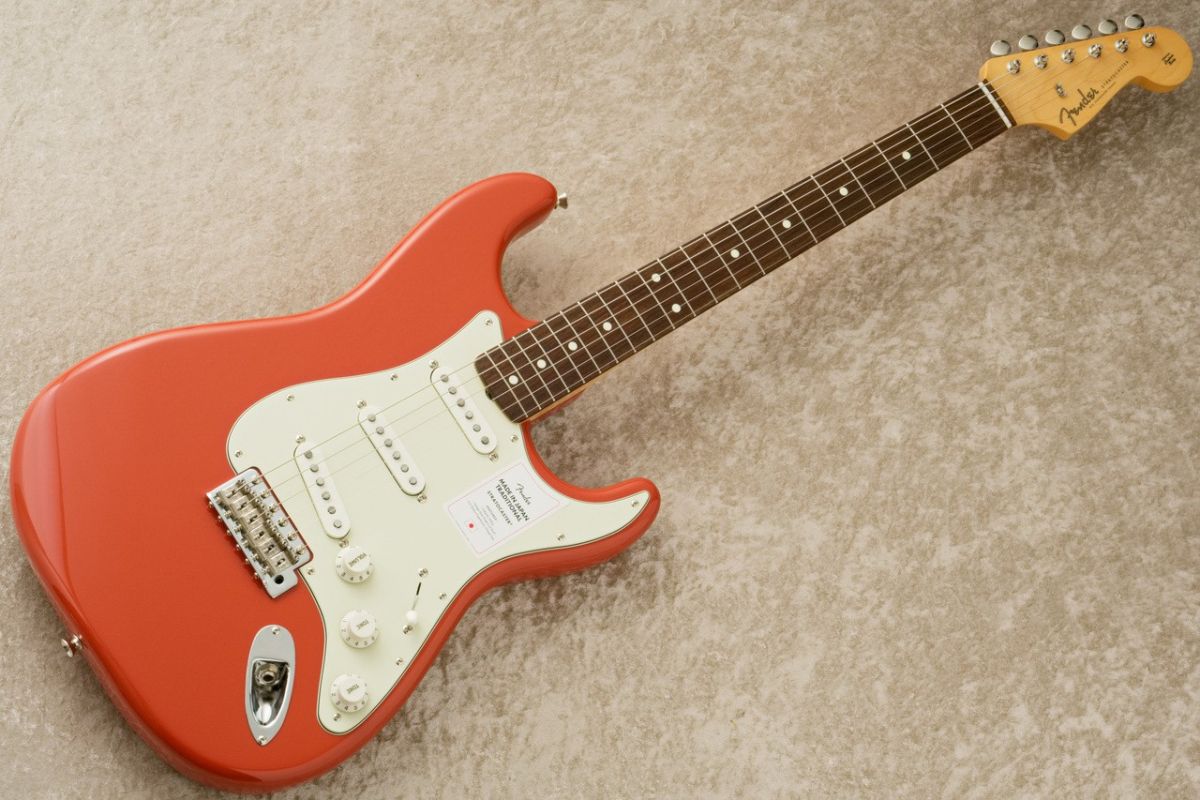 ギター Fender Stratocaster traditional II 60s Made in Japan Traditional II 60s Stratocaster -Fiesta Red