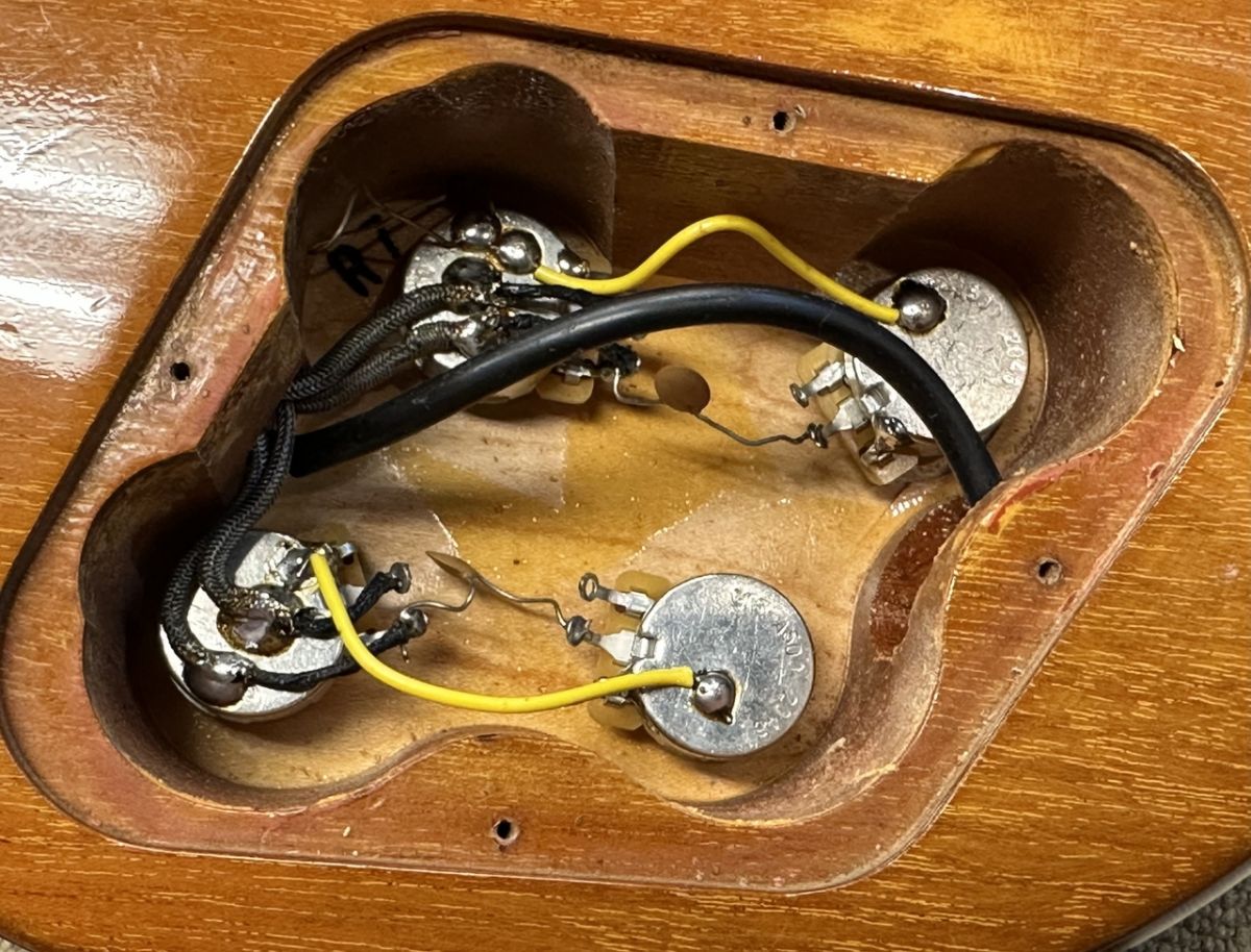 Historic Collection 1957 Les Paul Gold Top Reissue 2000年製【4.24