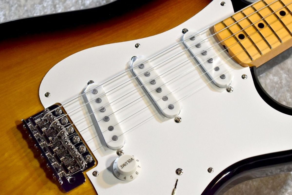 FSR MADE IN JAPAN TRADITIONAL 50S STRATOCASTER 2-Color Sunburst