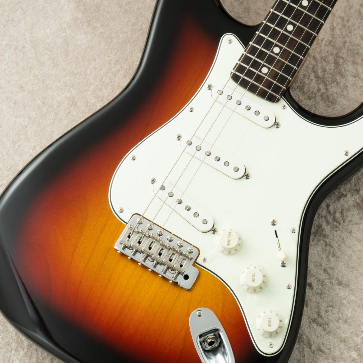 新品 Vanzandt STV-R2 -3 Tone Sunburst- STV-R2 -3 Tone Sunburst- | 【クロサワ楽器店オンラインショップ