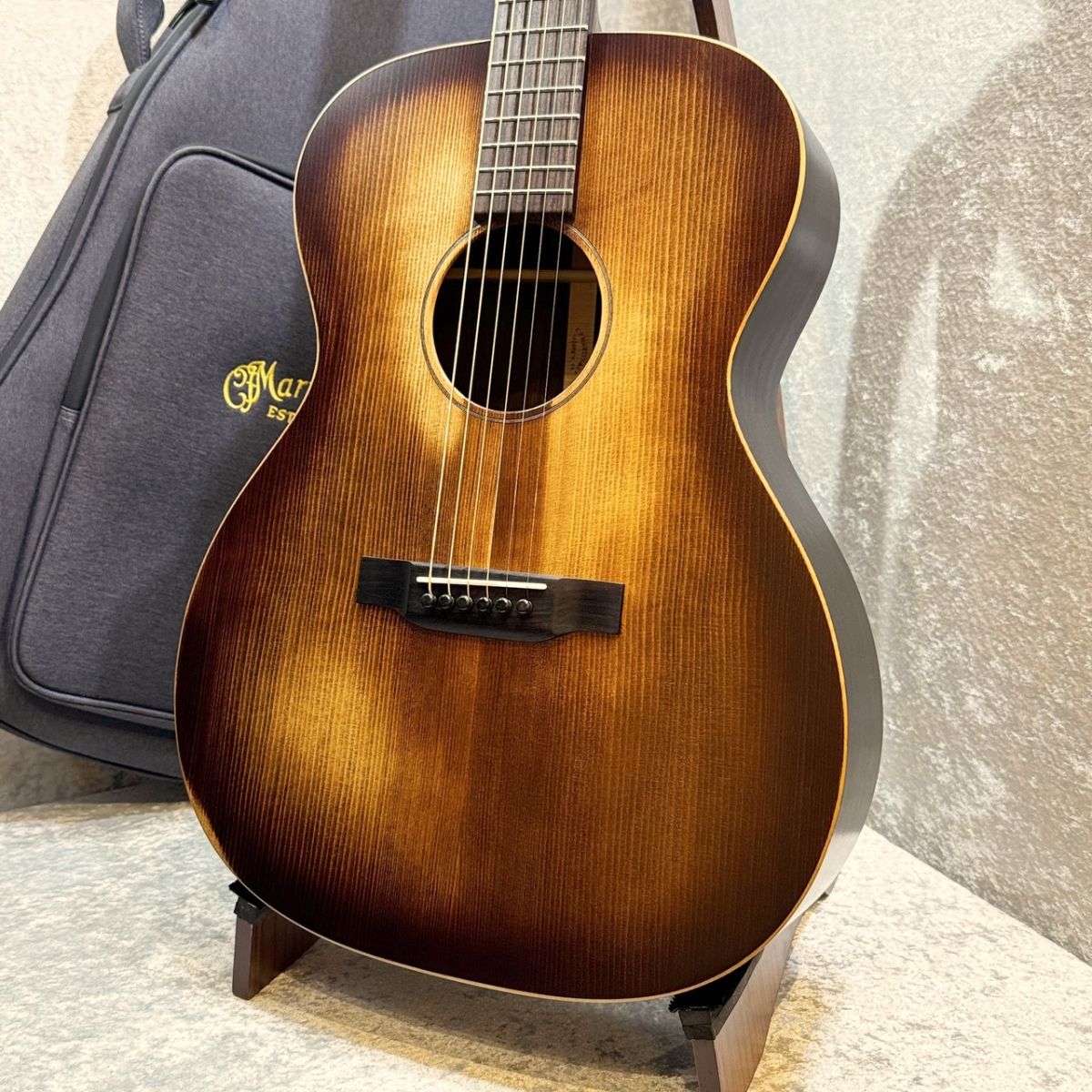 martin 000-16RGTギター ほとんど弾いてません