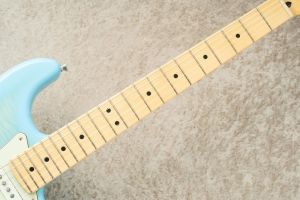 本日限定価格FenderMichiyaHaruhata Stratocaster 2021 Fender Japan Michiya Haruhata Stratocaster Trans Pink