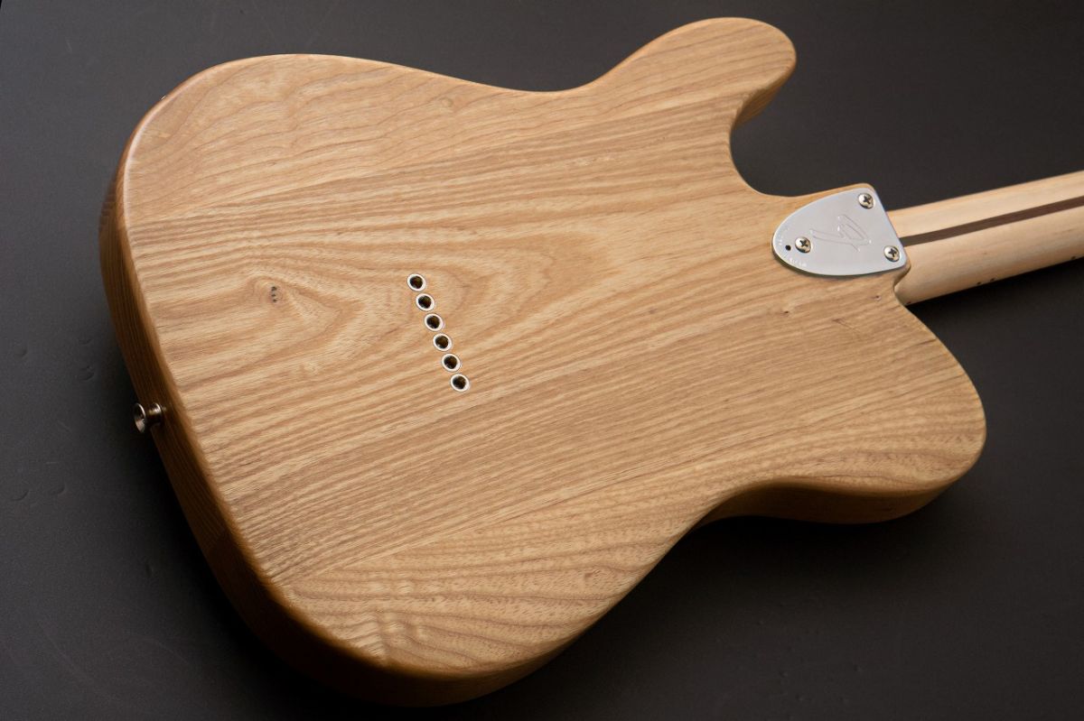 Made in Japan Traditional II 70s Telecaster Thinline