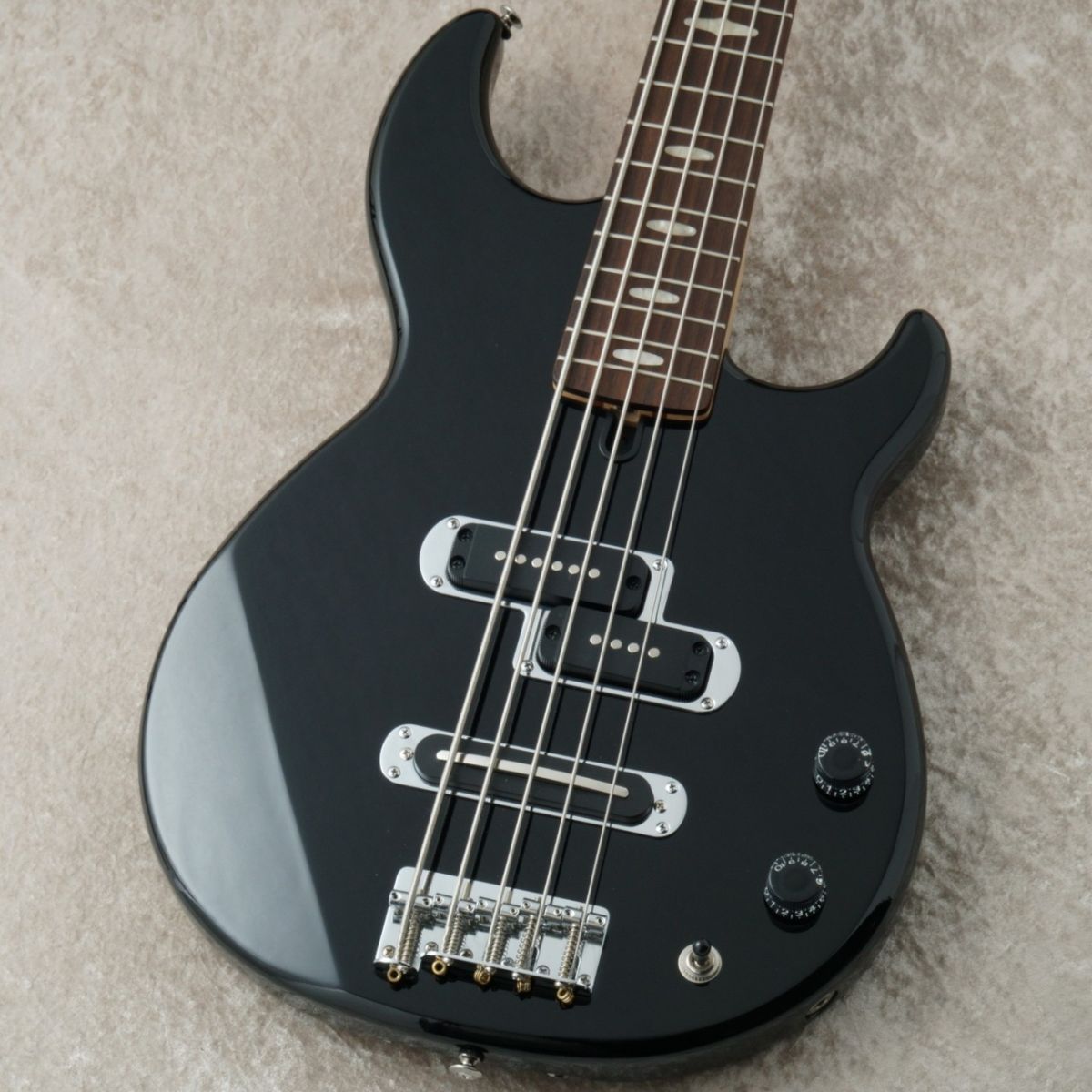 BB425 ~Black~ | 【クロサワ楽器店オンラインショップ】いい楽器