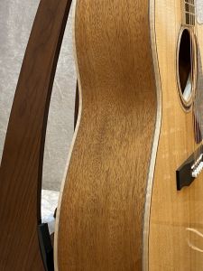 LV-05 Mahogany #140058【クリアで軽快な武骨サウンド】 | 【クロサワ