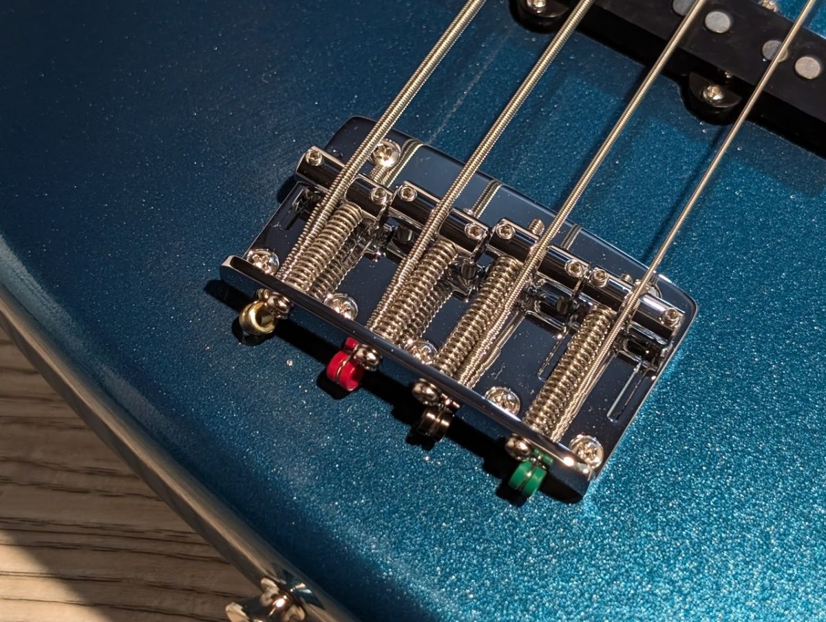 JB-4C R CR -Blue Turquoise- | 【クロサワ楽器店オンライン