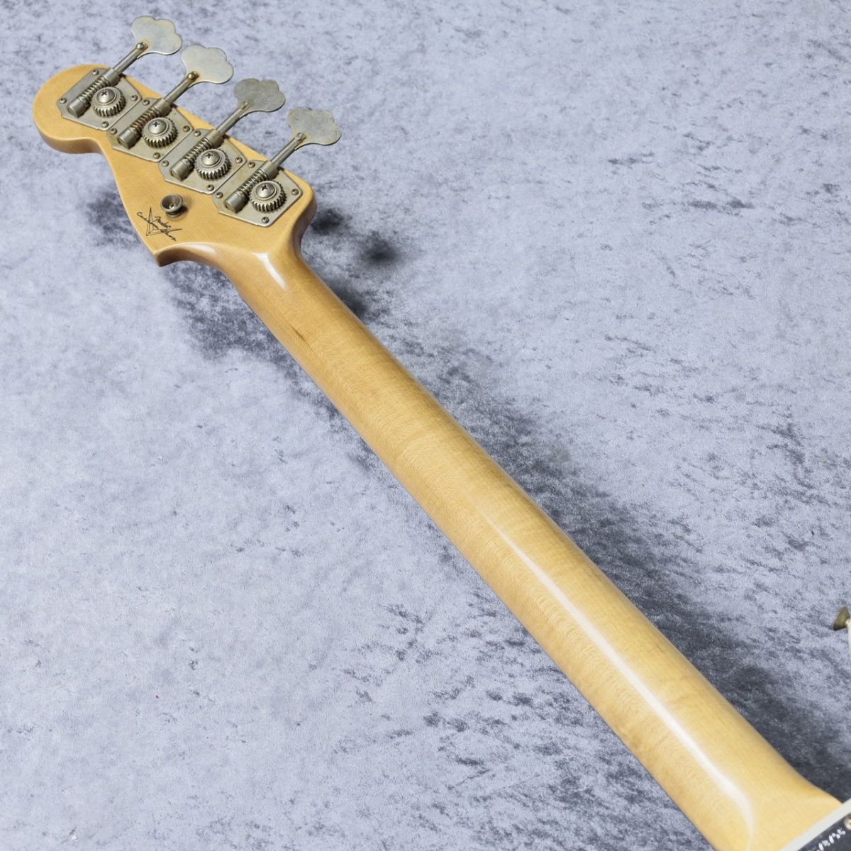 1966 Precision Bass Journeyman Relic - Aged Olympic White