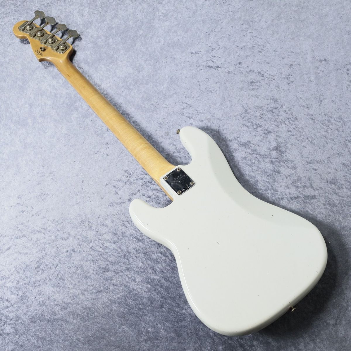 1966 Precision Bass Journeyman Relic - Aged Olympic White