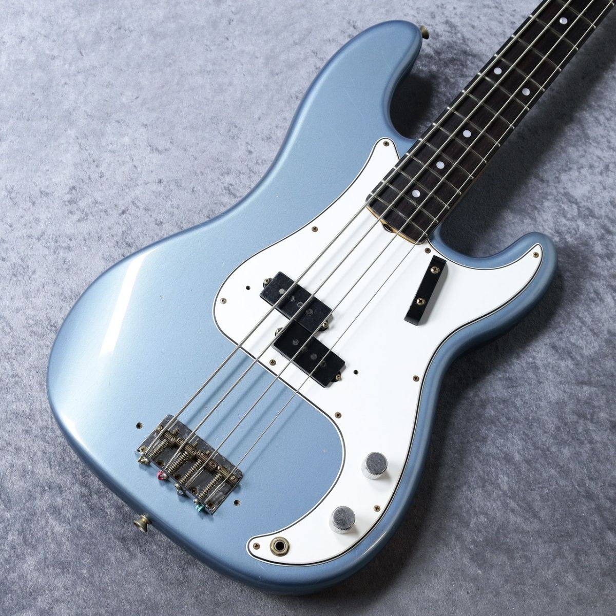1966 Precision Bass Journeyman Relic - Lake Pracid Blue