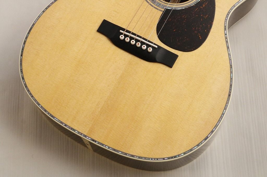 OM-42 Standard #2917312 | 【クロサワ楽器店オンラインショップ】いい